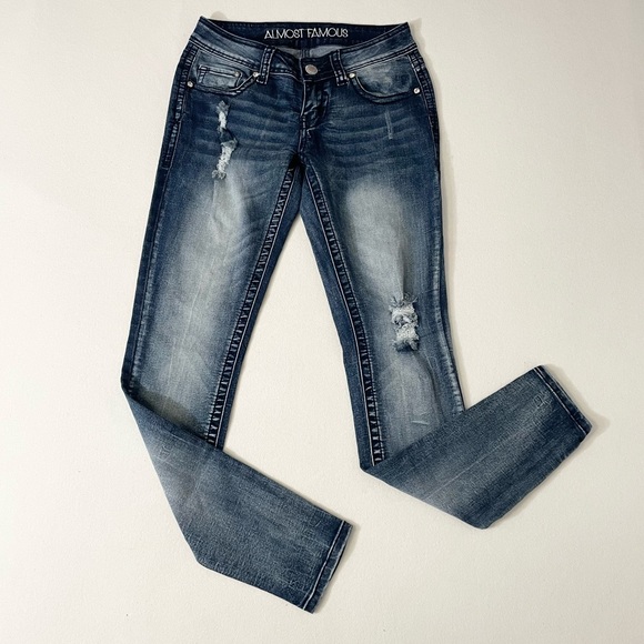 Almost Famous Skinny Ripped Jean - Picture 2 of 10